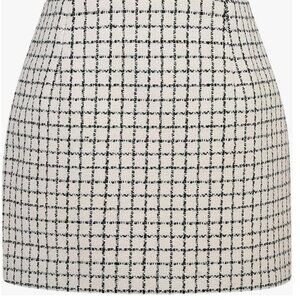 NWT Tweed Mini Skirt (size Small)